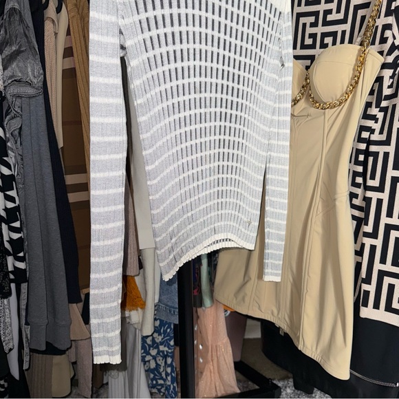 Akris Cream Sheer Grid Mulberry Silk Turtleneck Ribbed Knit Top Womens US 8 EUC - Picture 5 of 12